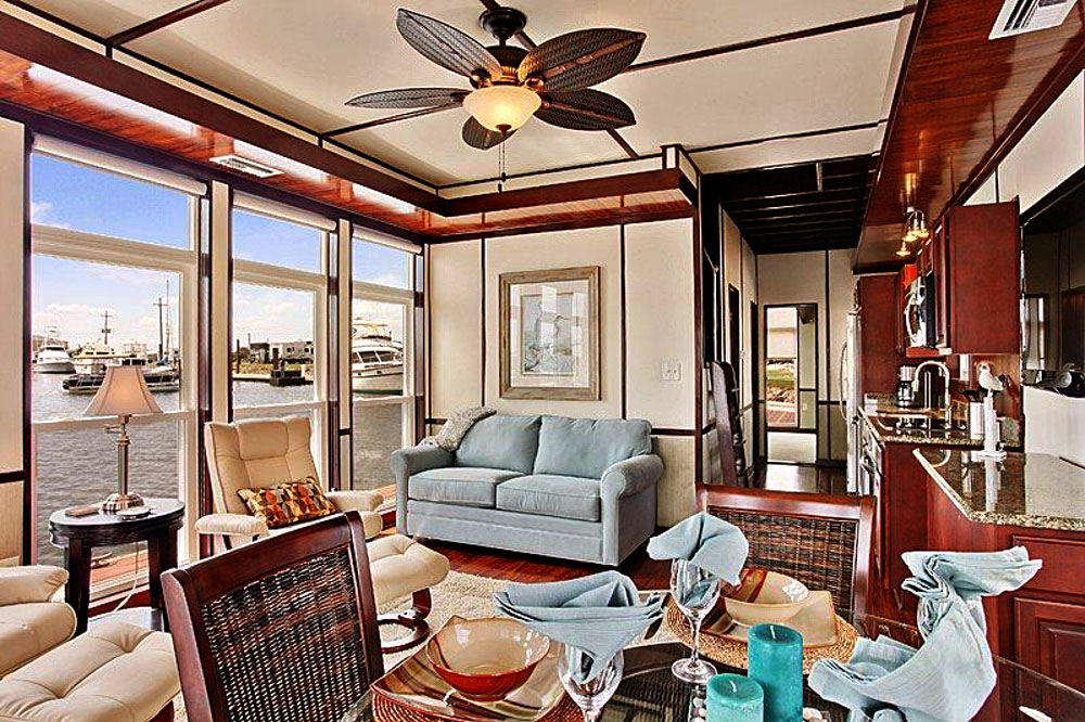 Rent A Floating Villa In New Orleans Unique Hotel And Resort